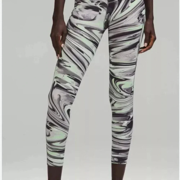 Lululemon Base Pace High Rise Tight Leggings Pants 25" Green Striped Size 6 - Picture 2 of 11